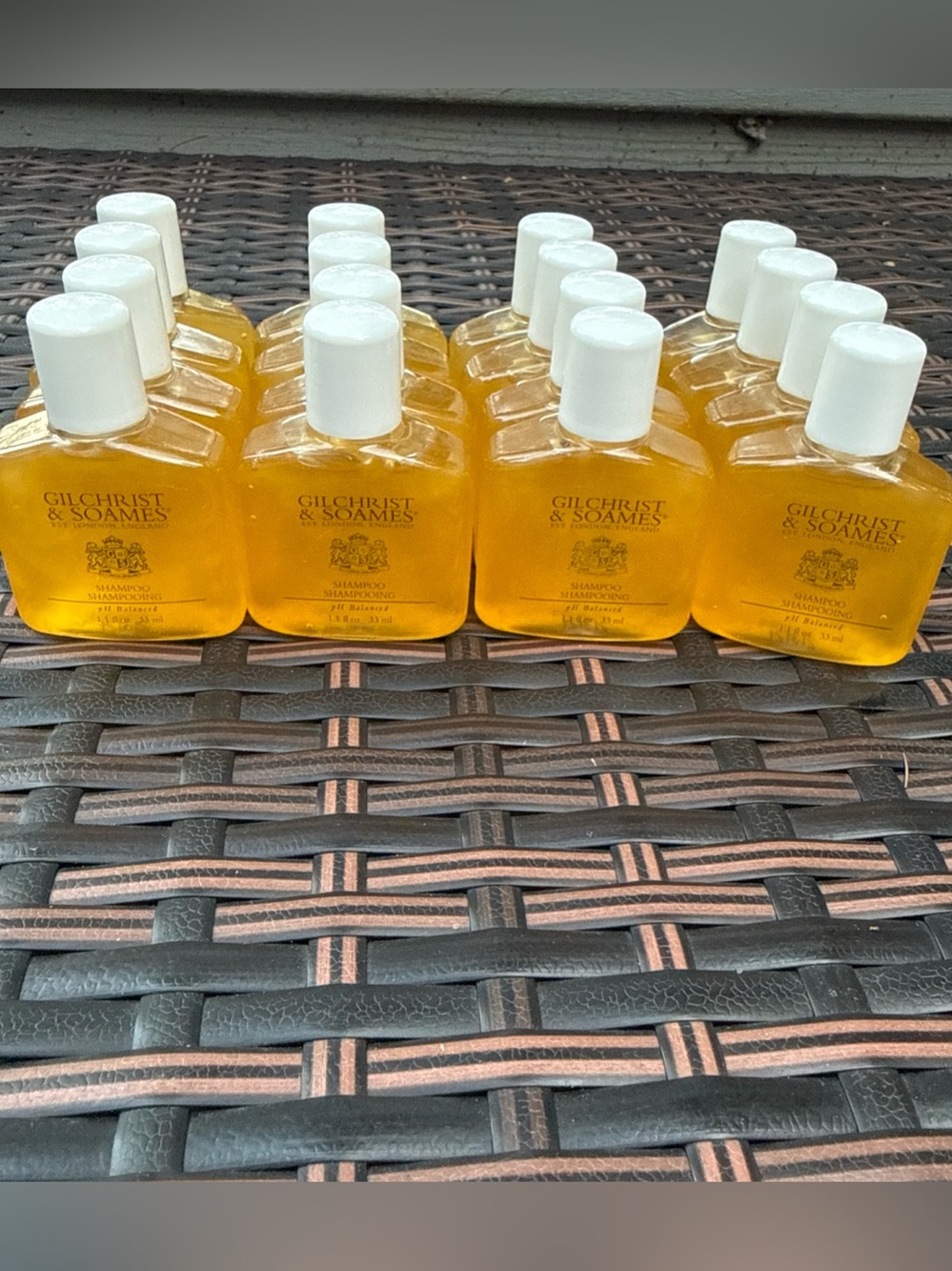 Gilchrist & Soames 16 Sample Sized Shampoos Travel Vacation Airbnb Hotel Resort